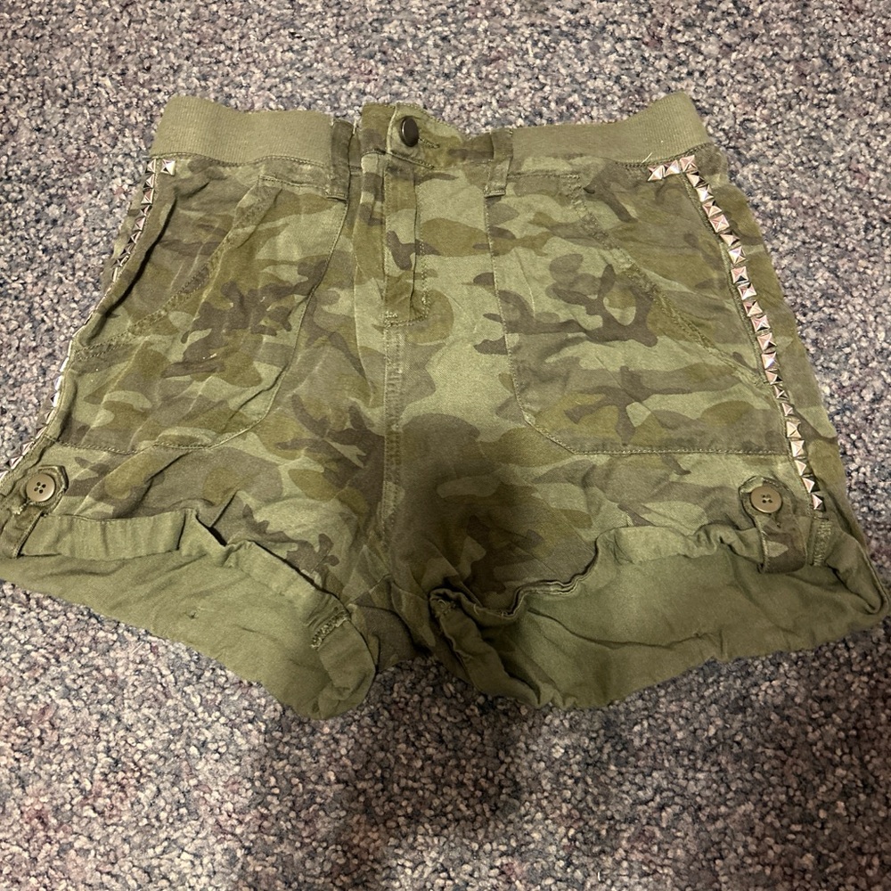 Knox Rose Green Camouflage Cargo Shorts